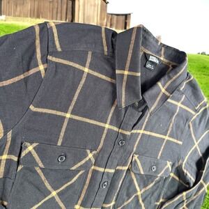 Eddie‎ Bauer Flannel Shirt Women L Plaid Long Sleeve Button Up Relaxed Fit